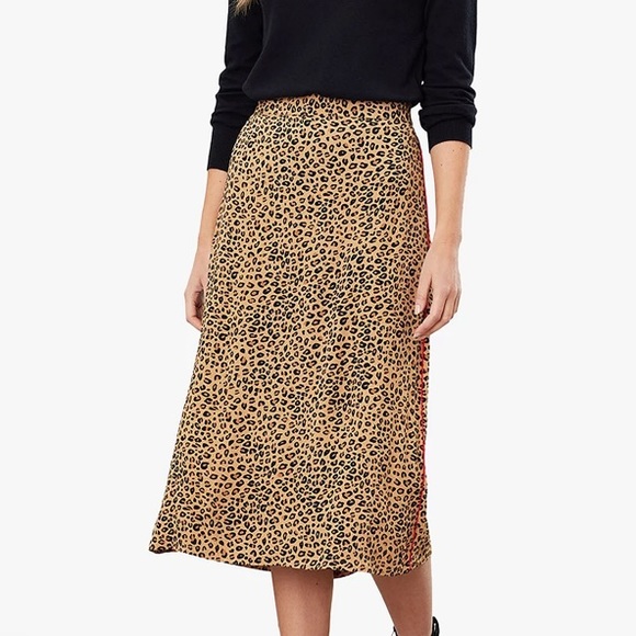 Old Navy Dresses & Skirts - Old Navy Leopard Print Cheetah Midi Skirt